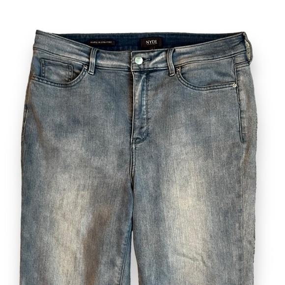 NYDJ Marilyn Straight Crop Jeans Stretch Denim Tencel Lift Tuck Light Wash SZ 14 - Picture 3 of 9